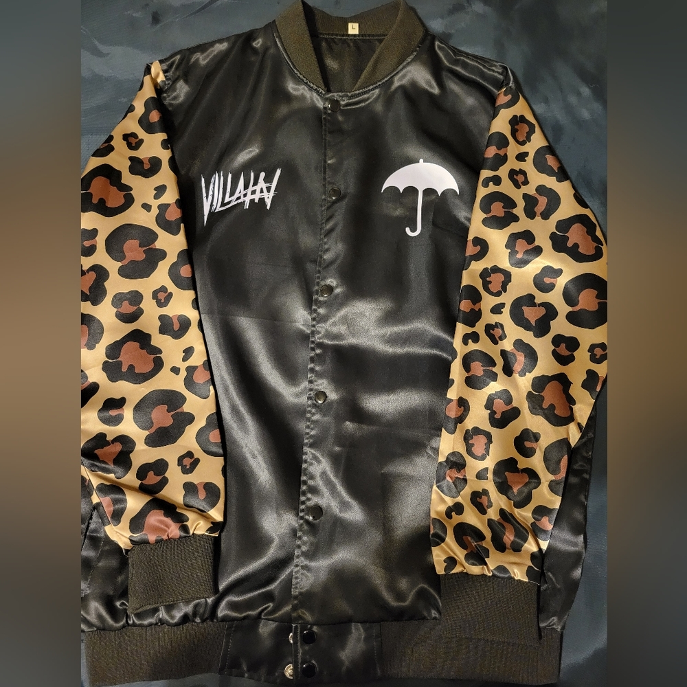 Brand new njpw/roh bullet club size large jacket the villain Marty Scurll.